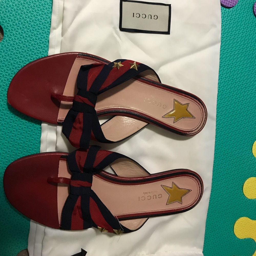 Gucci bow sandals
